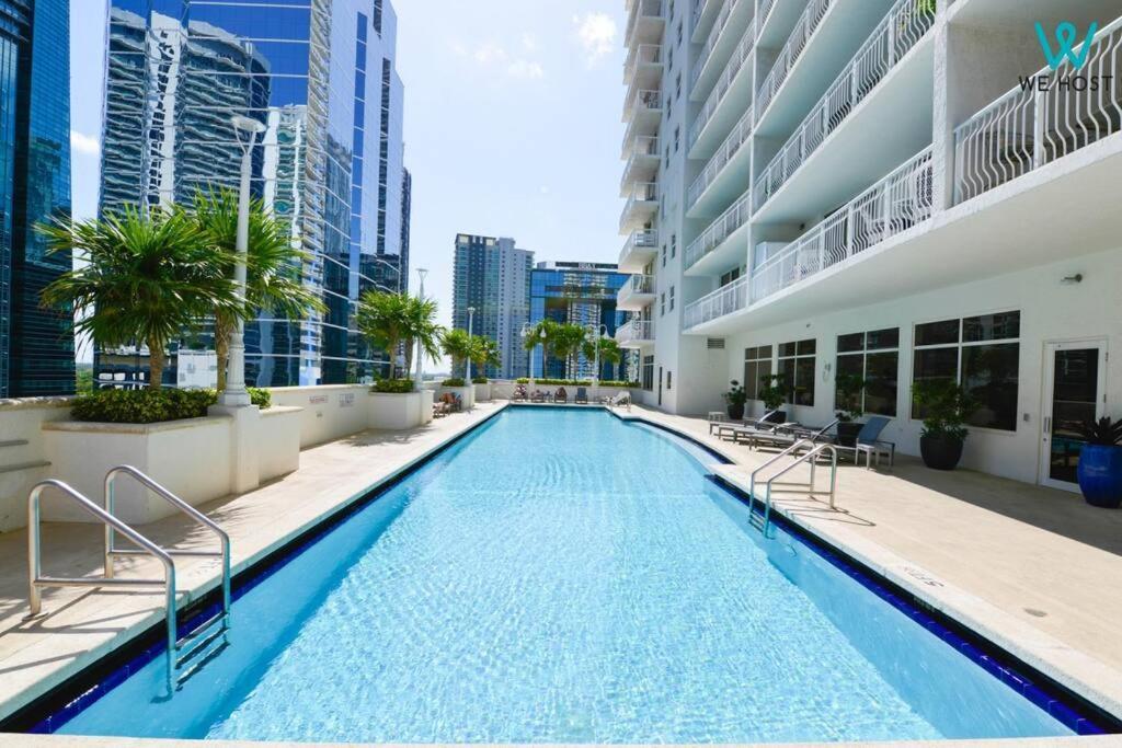 We Host - Amazing Condo Brickell With Ocean-Pool View Майами Экстерьер фото